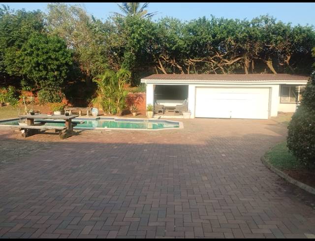 5 BEDROOM HOUSE FOR SALE IN BLUFF